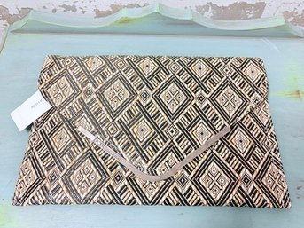 NWT BCBG Generation Fold Over Black & Off-White Envelope Style Clutch W Snap Closure Retail $68