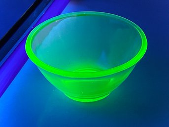 Vintage URANIUM Glowing Smaller Mixing Bowl, Depression Glass Green