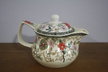 Chinese Style Teapot With Strainer