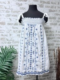 Luck Brand White Sleeveless Dress W/ Blue Embroidered Detail Size XS