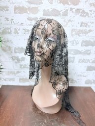 Vintage Black Lace Triangular Head Scarf / Mourning Head Scarf