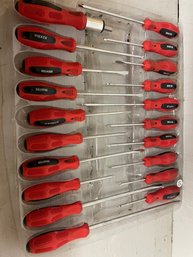 Brand New Screwdriver Set