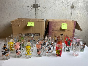 BOX LOT, Cartoon Collectible Tumbers & Drinking Glasses, Looney Tunes, Green Lantern, Davy Crockett