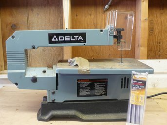 Light Blue & Gray Delta 13-Inch Scroll Saw Model 40-130 W/a Clear Plastic Blade Guard & Pack Of Saw Blades