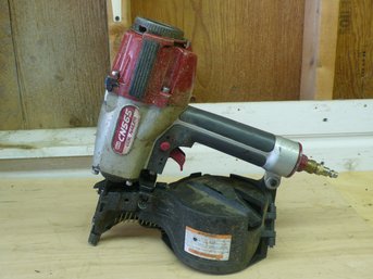 MAX CN565 Pneumatic Coil Nailer