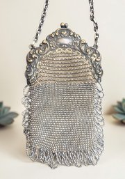 Antique Art Nouveau Silver Mesh With Ornate Repousse And Filigree Frame Clutch Purse