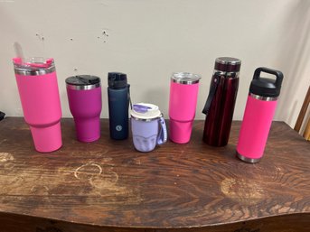 7 Insulated Cups All Different  Size