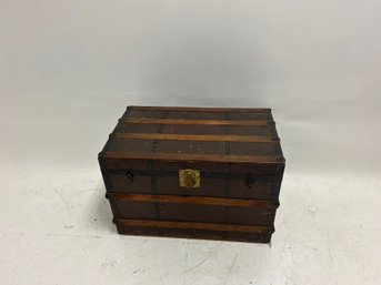 Wood Chest With Top Storage Inside