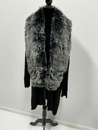 Sioni Long Sweater With Detachable Faux Fur Collar