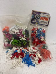 Vintage MPC (Multiple Toymakers Corporation) Plastic Spacemen Action Figures