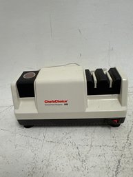Chef's Choice Diamond Hone Sharpener Model 110 Electric Knife Sharpener.