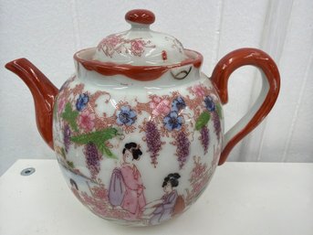 Vintage Japanese Kutani Porcelain Teapot Featuring Hand-painted Geisha Designs