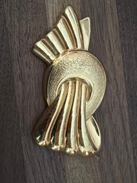 Vintage Gold-tone Brooch