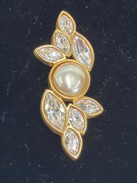 Vintage Swarovski Signed Crystal And Faux Brooch Pin