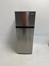 22 Vissani Refrigerator