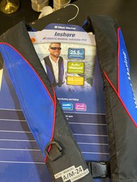 West Marine Auto Manual Inflatable Pfd