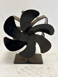 6-blade Heat-powered Wood Stove Fan Used To Circulate Warm Air From A Fireplace Or Log Burner Throughout A Roo