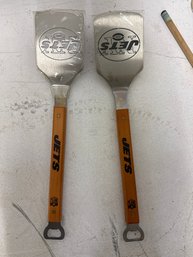 Pair Of NFL New York Jets 'Sportula' Grilling Spatulas Feature A Laser-cut Team Logo