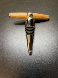 2-in-1 Wine Bottle Stopper And Corkscrew Combo