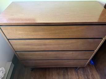 Basset 1960s Mid Century Modern Four-drawer Chest In Walnut