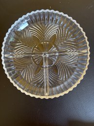 3 Section Condiment Indiana Glass 'Ridge Fan' Relish Dish With Sawtooth Edge (E1)