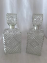 Set Of 2 Square Glass Decanters With Stoppers
