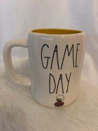 Rae Dunn Peanuts Game Day Mug # 200 (D4)