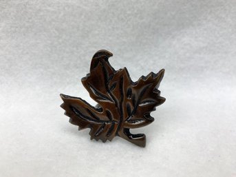 Two Packages Of Pampered Chef Leaf Napkin Ring Sets