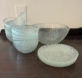 Vintage Arcoroc Seabreeze Pattern Bowls And Plates