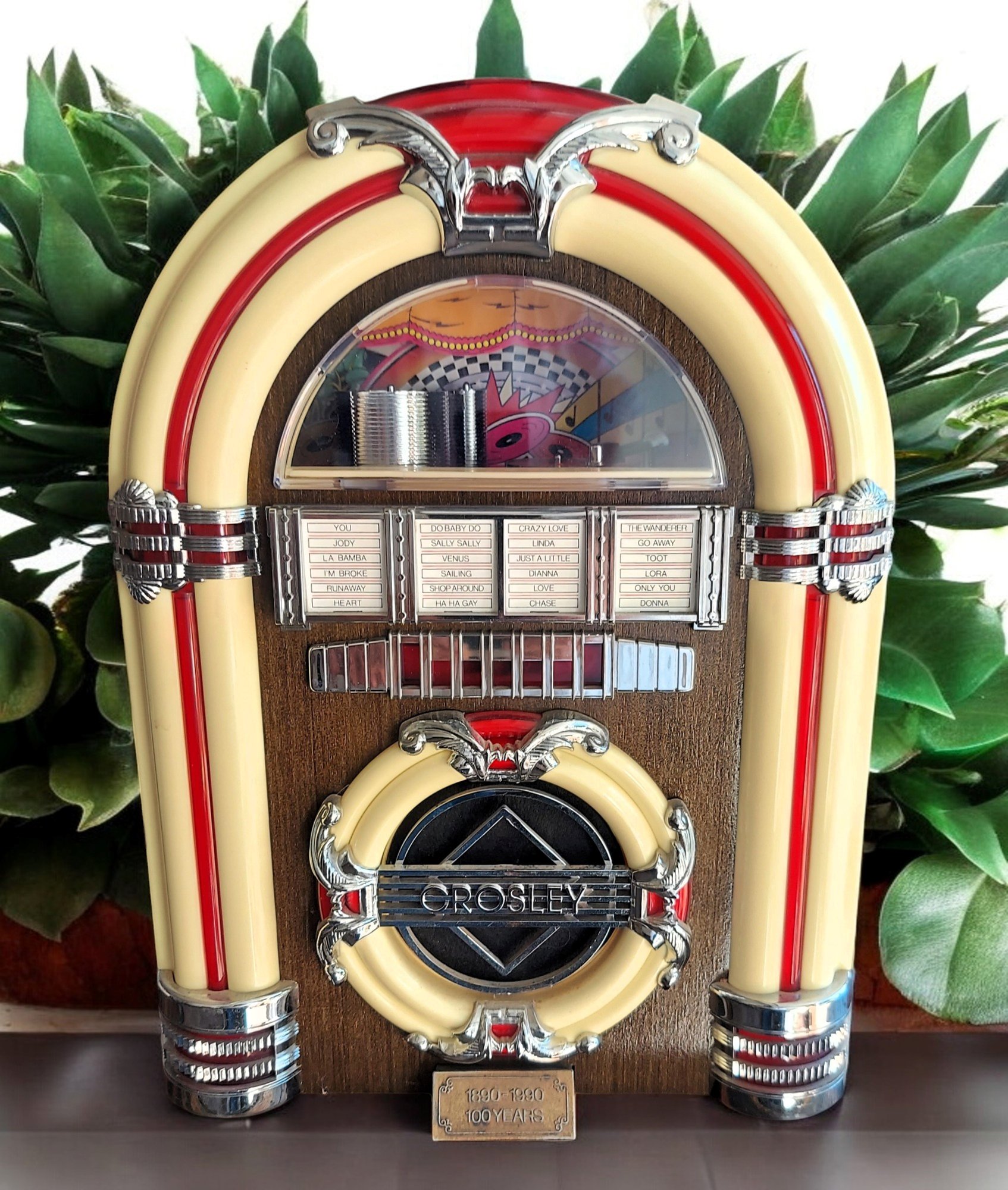 CROSLEY CR-11 LIMITED EDITION LIGHT UP JUKE BOX AM-FM RADIO CASSETTE ...