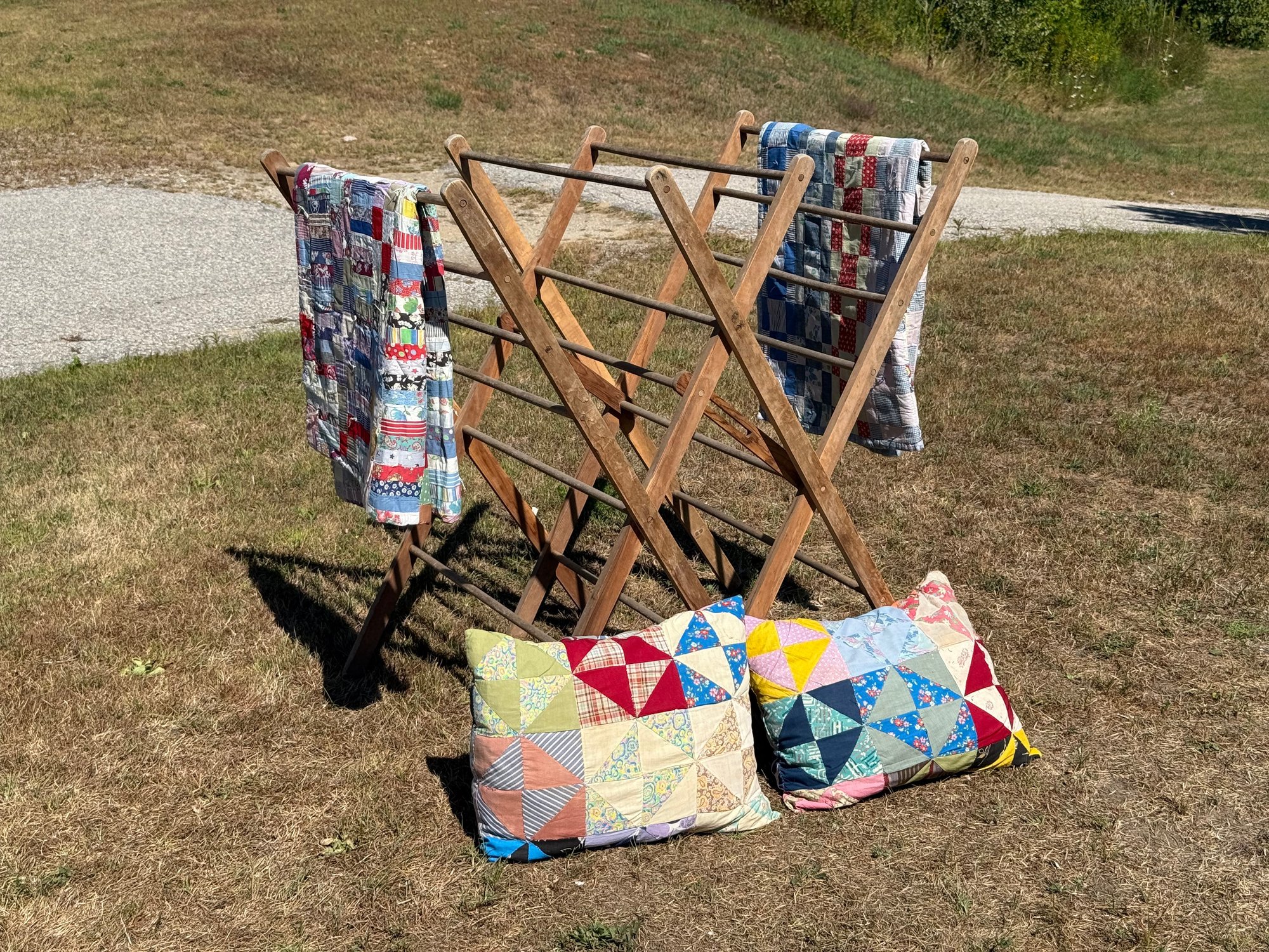 Group Of Small Quilts, Pillows And Drying Rack #3839 | Auctionninja.com