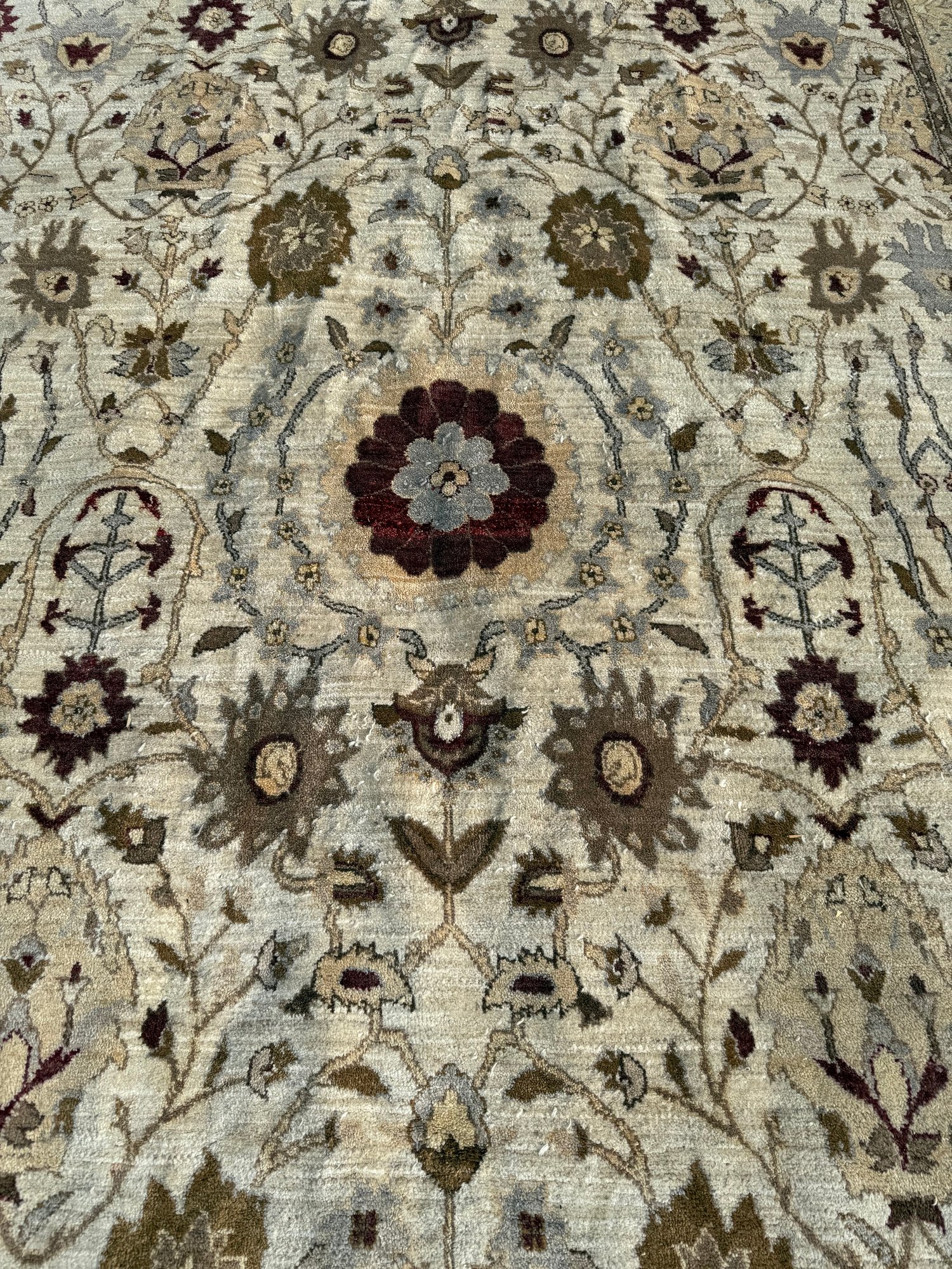 Large Vintage Cream Color Oriental Rug #2918 | Auctionninja.com