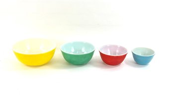 Four Tricolored Pyrex Nesting Bowls