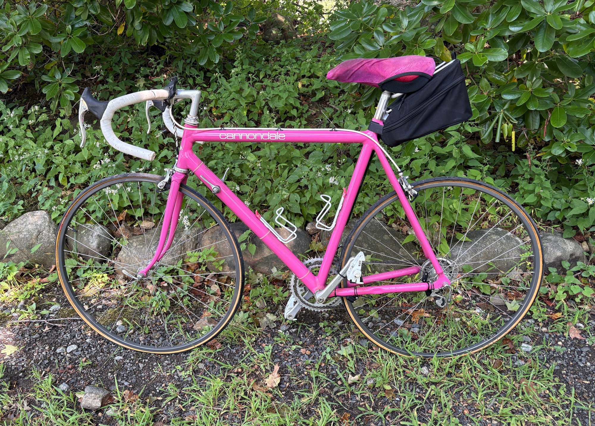 Vintage SR 600 Cannondale, Ladies Road Bike In Hot Pink 1980s