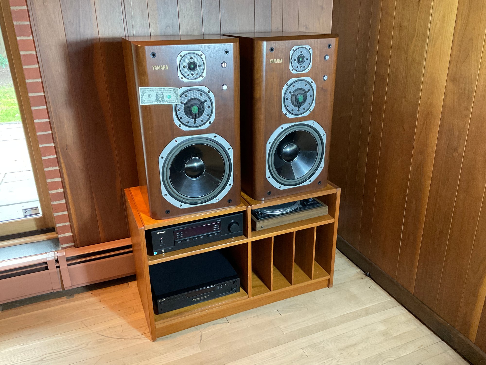 Two Rare Yamaha NS 2000 Audio Speakers With Grills #11049 