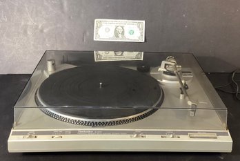 Vintage  Technics SLB 350 Turntable