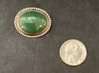 Vintage Sterling Silver  And Spinach Jade Brooch