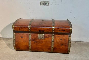 Antique 1800s Wells Fargo Stagecoach Chest/trunk With Brass Bindings