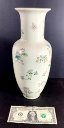 Chinese Hand Painted Vase
