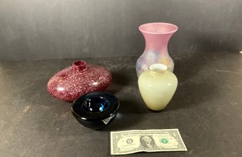 4 Pieces Of Unmarked Vintage Art Glass