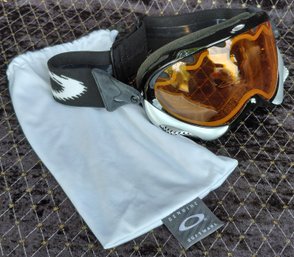 Oakley A-Frame Snow Goggles With Soft Carry Pouch