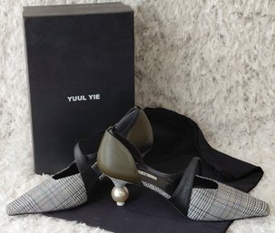 Yuul Yie Pearl Heel Grey Check Plaid Pointed Pumps Size 38.5 New In Box