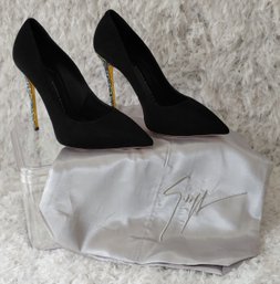Giuseppe Zanotti Black Suede Crystal Stiletto Pumps Size 38.5 Made In Italy New