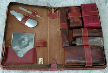 Vintage Mid-Century Men's Genuine Leather Fitted Travel Grooming Toiletry Kit