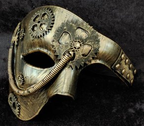 Steampunk Phantom Half-Face Masquerade Mask  Antique Bronze Gear & Cog Industrial Costume  NWOT