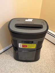 Royal HD1400MX 14-Sheet Crosscut Paper Shredder — Untested