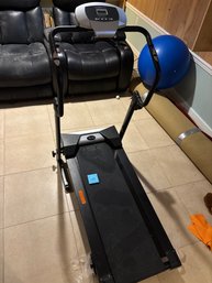 Avari Treadmill With InTouch Fitness Monitor — Untested