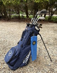 Titleist Golf Bag, Clubs & SM7 Wedge