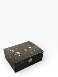 Early 20th C. Japanese Lacquerware Box