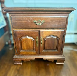 Traditional Cherry Nightstand/Side Table (A)